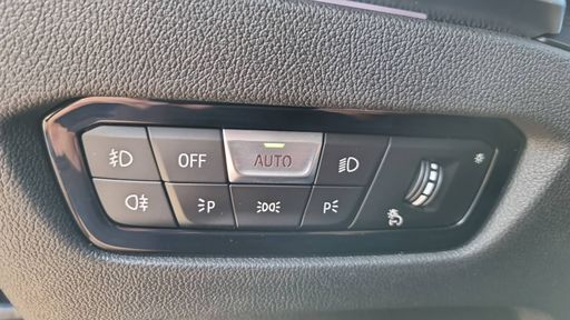 BMW Serie 3 Touring xDrive 30d 286 Mild Hybrid Steptronic8 - M Sport – 2022 – 100581 km – Hybride diesel – Boîte Automatique — photo 21