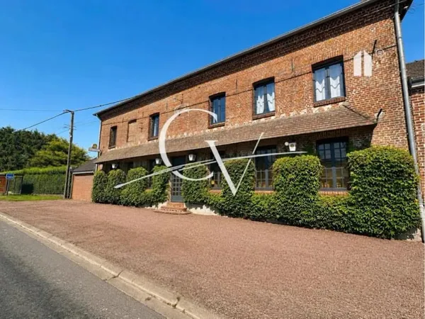 Maison 10 pièces 241 m²