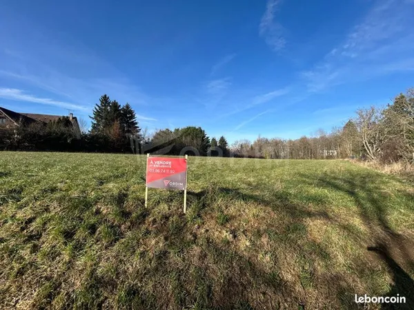 Terrain 2785 m² POURRAIN