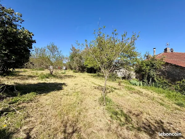 Maison 110 m2 + terrain constructible de 2 300 m2