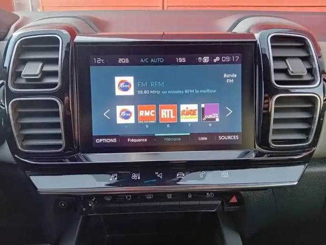 Citroën C5 Aircross hybride rechargeable 225 e-eat8 — photo 19