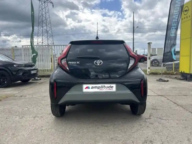 Toyota Aygo X 1.0 vvt-i 72ch air design my24 — photo 6