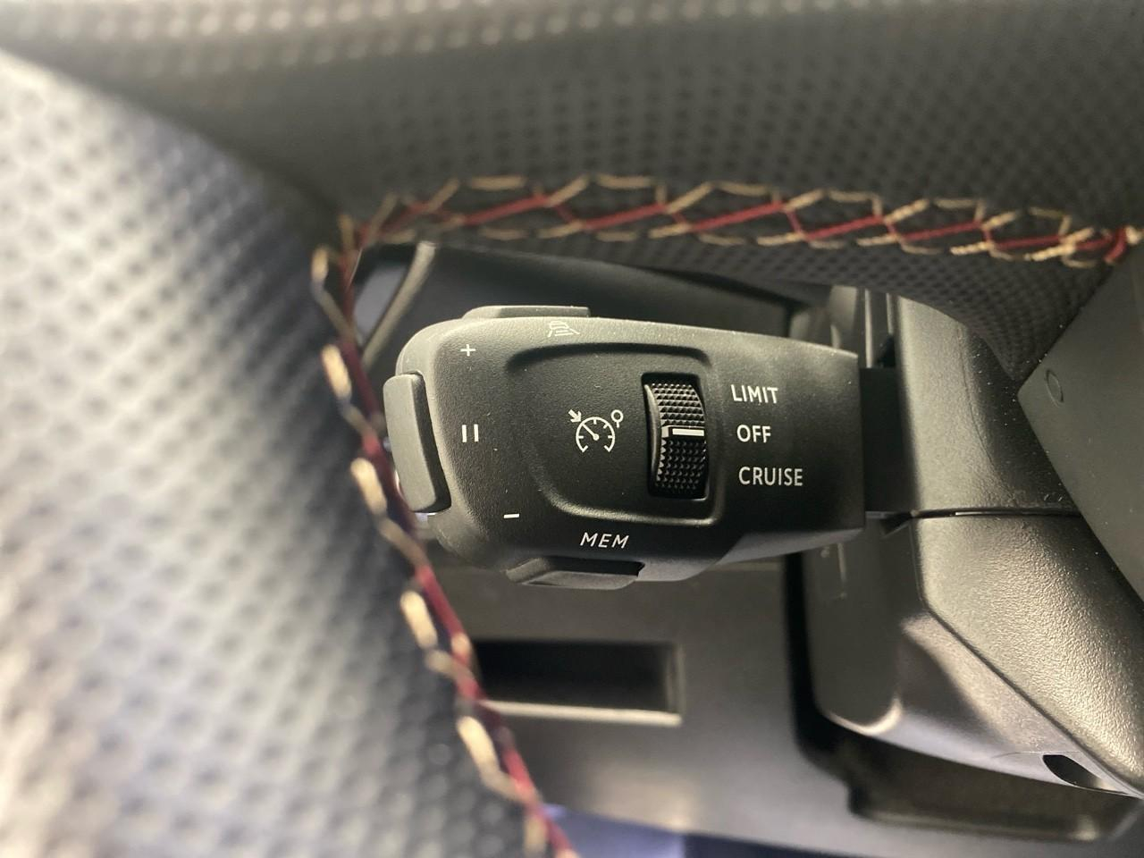 Ds Ds 7 crossback hybride rechargeable e-tense 225 eat8 edition fran — photo 18