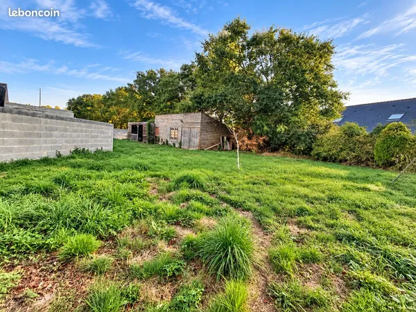 HÉRIC - Terrain constructible 587 m² - Cadre privilégié