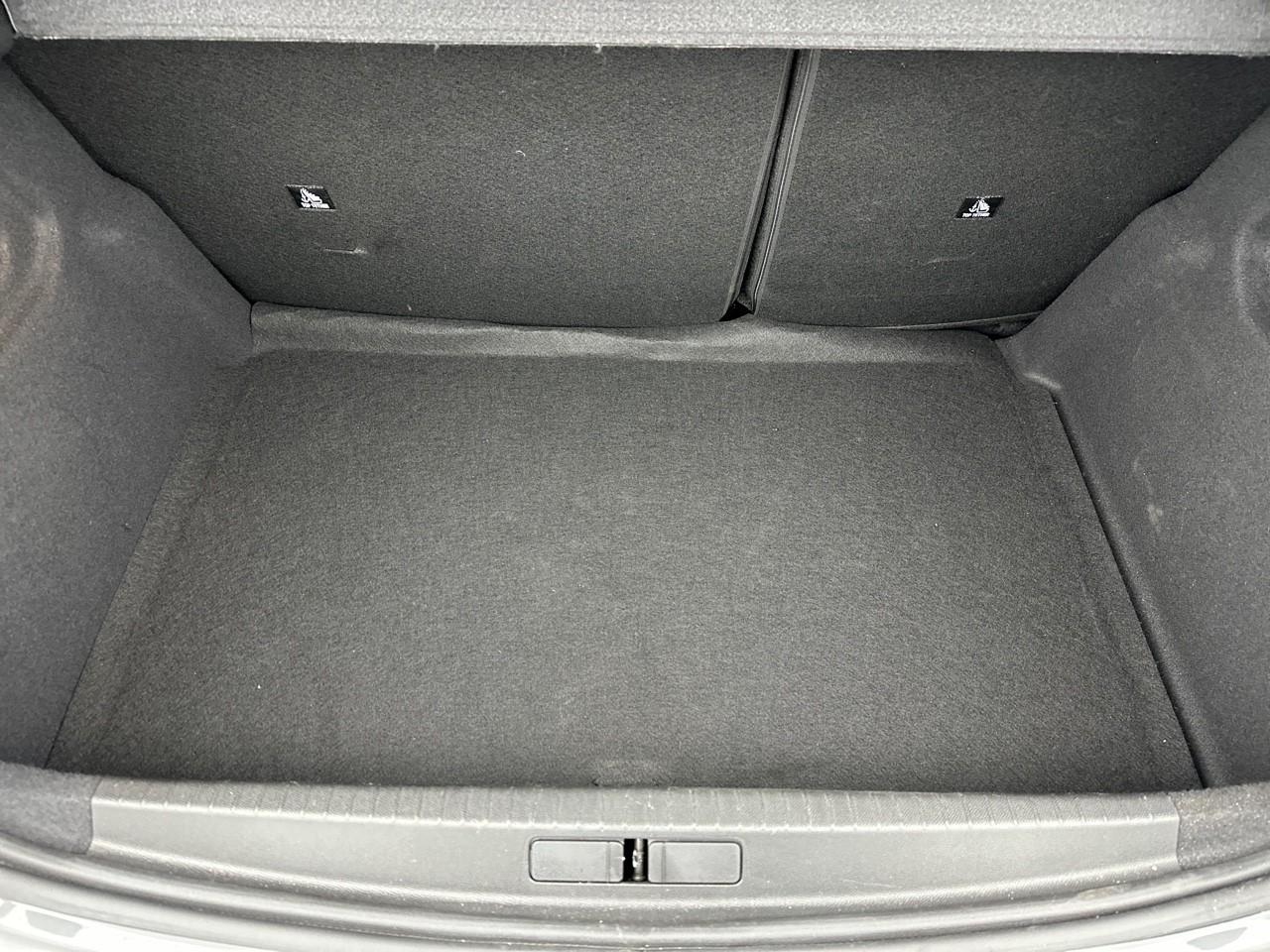 Peugeot 208 electrique 54 kwh 156ch allure — photo 6