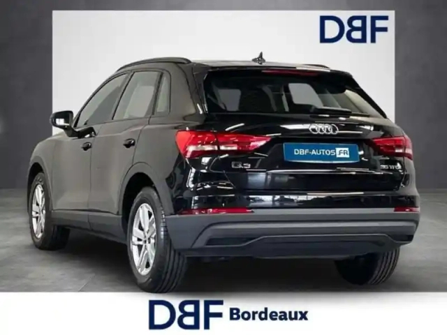 Audi Q3 35 tfsi 150 ch s tronic 7 — photo 3