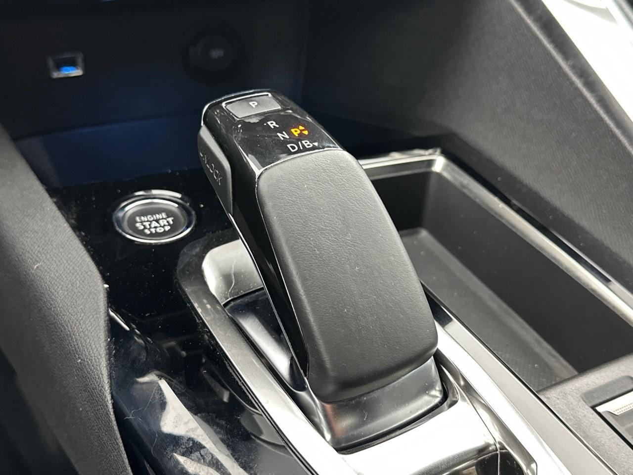 Peugeot 3008 hybrid 225 e-eat8 gt — photo 30