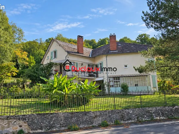 Maison 10 pièces 170 m²
