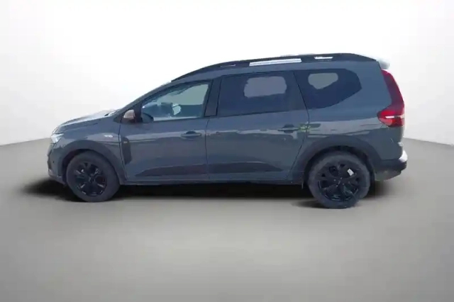 Dacia Jogger eco-g 100 7 places gsr2 — photo 12