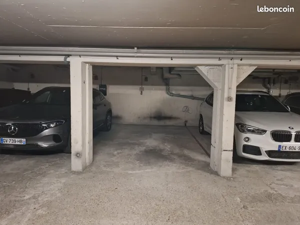 Place de parking à louer 75016
