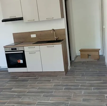Location T2 Neuf, Anduze centre