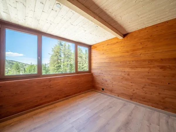Vends appartement rénové - 25.5 m² - 2 pièces, 1 chambre - Vars 05560