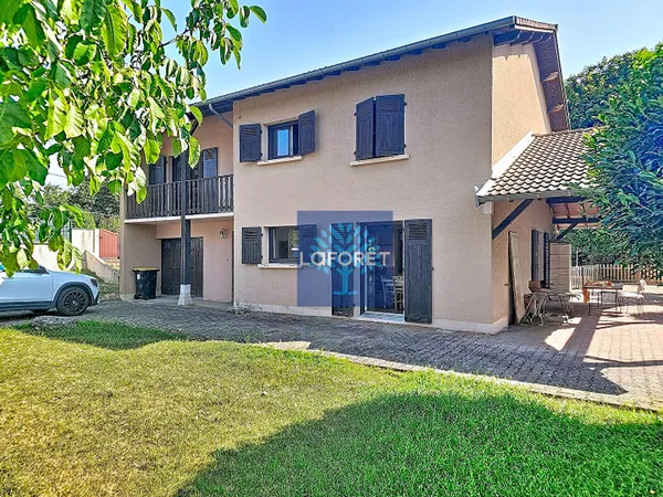 Maison 7 pièces 160 m²