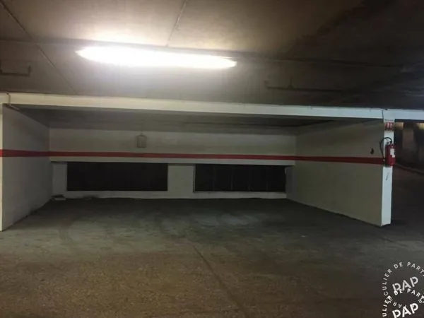 Garage/Parking