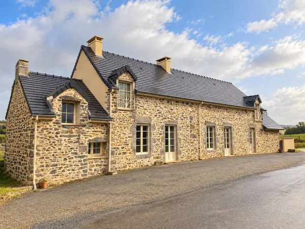 Très belle maison en campagne avec terrain et prairies
