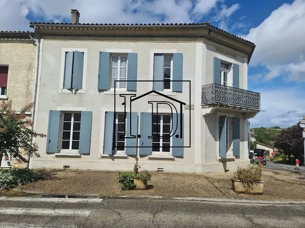 Maison 10 pièces 289 m²