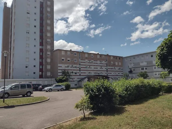 Appartement 4 pièces 82 m²