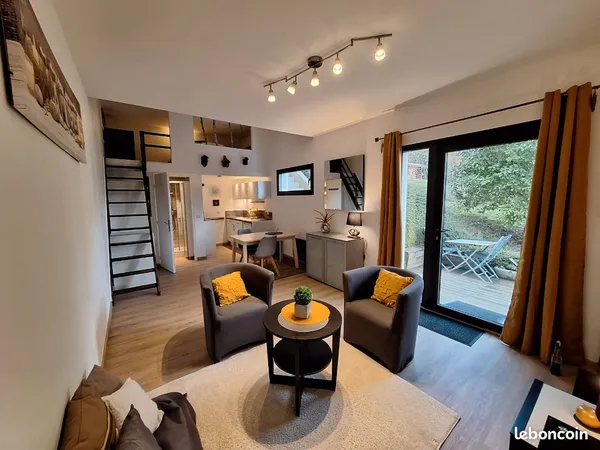 Studio meublé au calme avec terrasse