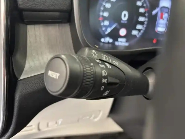 Volvo Xc40 t3 163ch inscription luxe geatronic 8 — photo 12