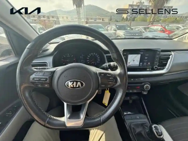 Kia Stonic 1.6 crdi 110ch isg launch edition — photo 12