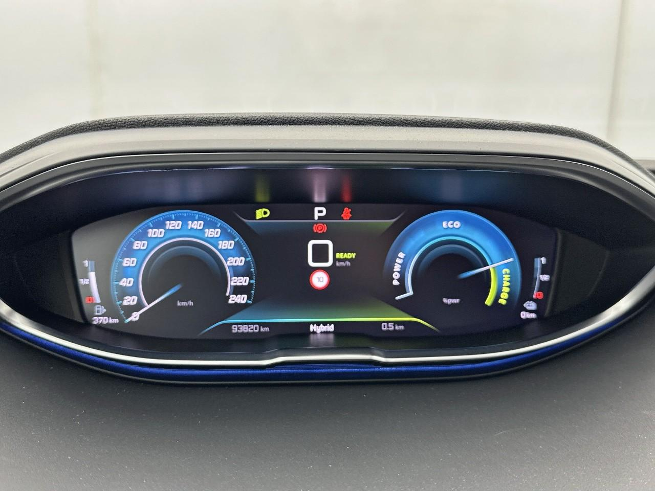Peugeot 3008 hybrid 225 e-eat8 allure — photo 21