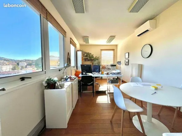 Bureaux 28 m² LE CANNET