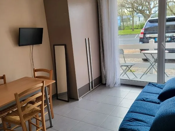 Studio meublé parking près Iut les minimes