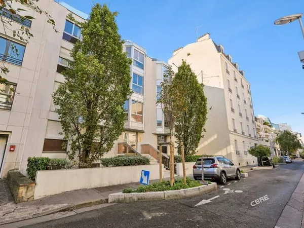 Bureaux 326 m²