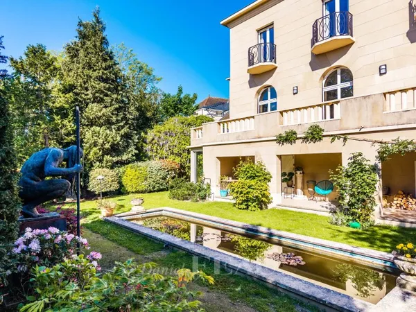EXCLUSIVITE - Le Pecq / Saint-Germain-en-Laye - Demeure des années 30 avec vue panoramique