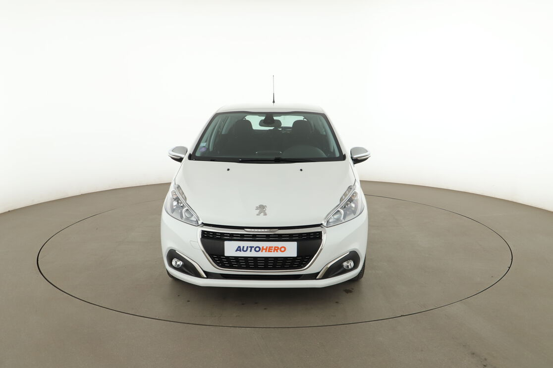 Peugeot 208 1.2 PureTech Allure — photo 8