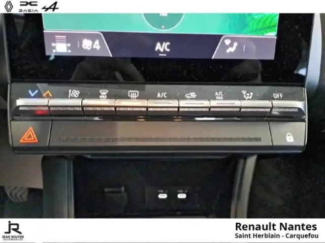 Renault Captur 1.0 tce 90ch evolution — photo 12
