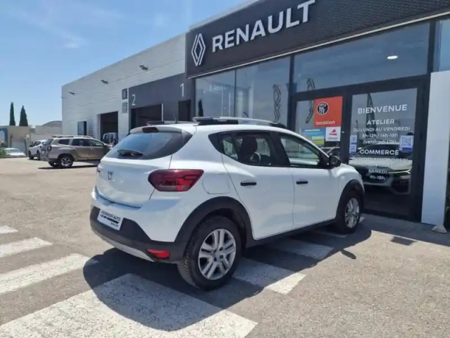 Dacia Sandero stepway iii essential tce 90 — photo 18
