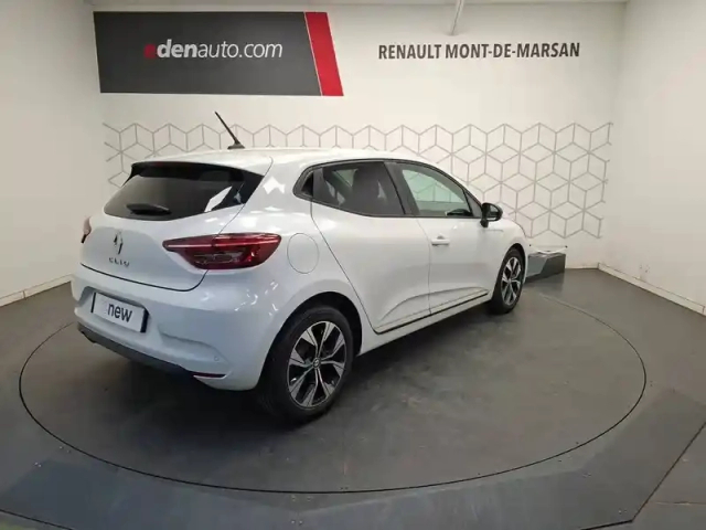Renault Clio blue dci 100 — photo 5