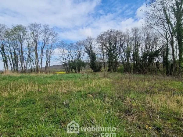 Terrain 2296 m²