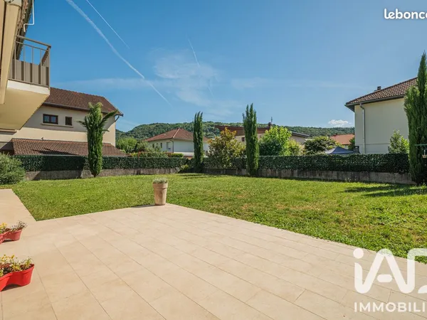 Villa 8 pièces 169 m²