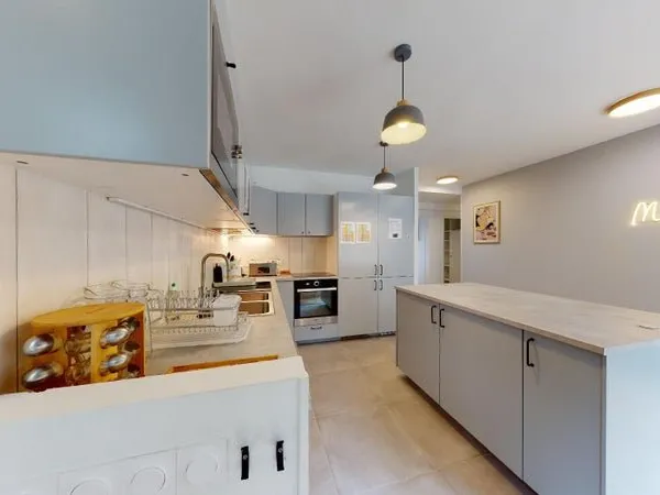 Coliving à Romainville : Appartement de 288m2