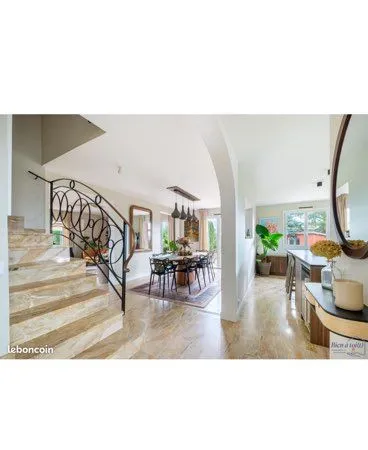 Maison 6 pièces 175 m2 Charbonnières-les-Bains