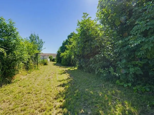 Maison de 5 pièces de 113 m² à Pauillac -Jardin - Garage et Cave