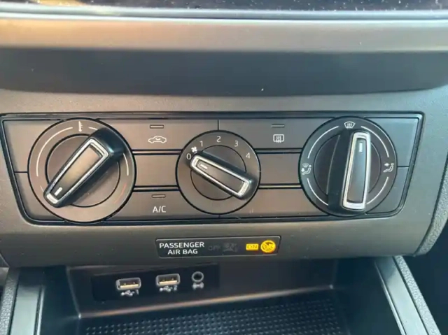 Seat Ibiza 1.0 mpi 75ch start/stop urban — photo 5