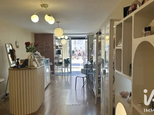 Commerce 1 pièce 33 m²