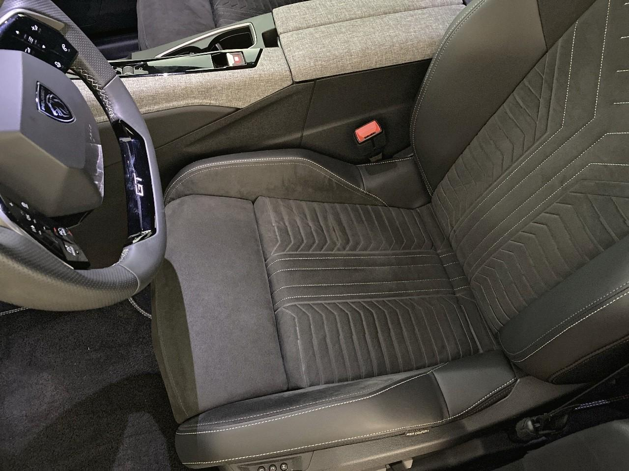 Peugeot 3008 electrique 210 ch 73 kwh gt — photo 9
