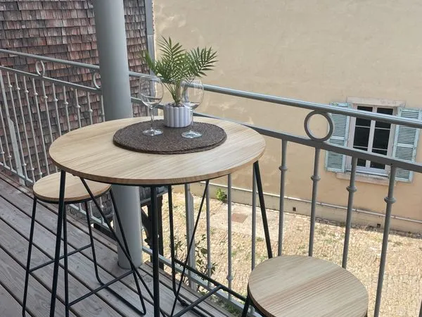 Appartement d'exception - 40 m² - Hyper centre Lons-le-Saunier