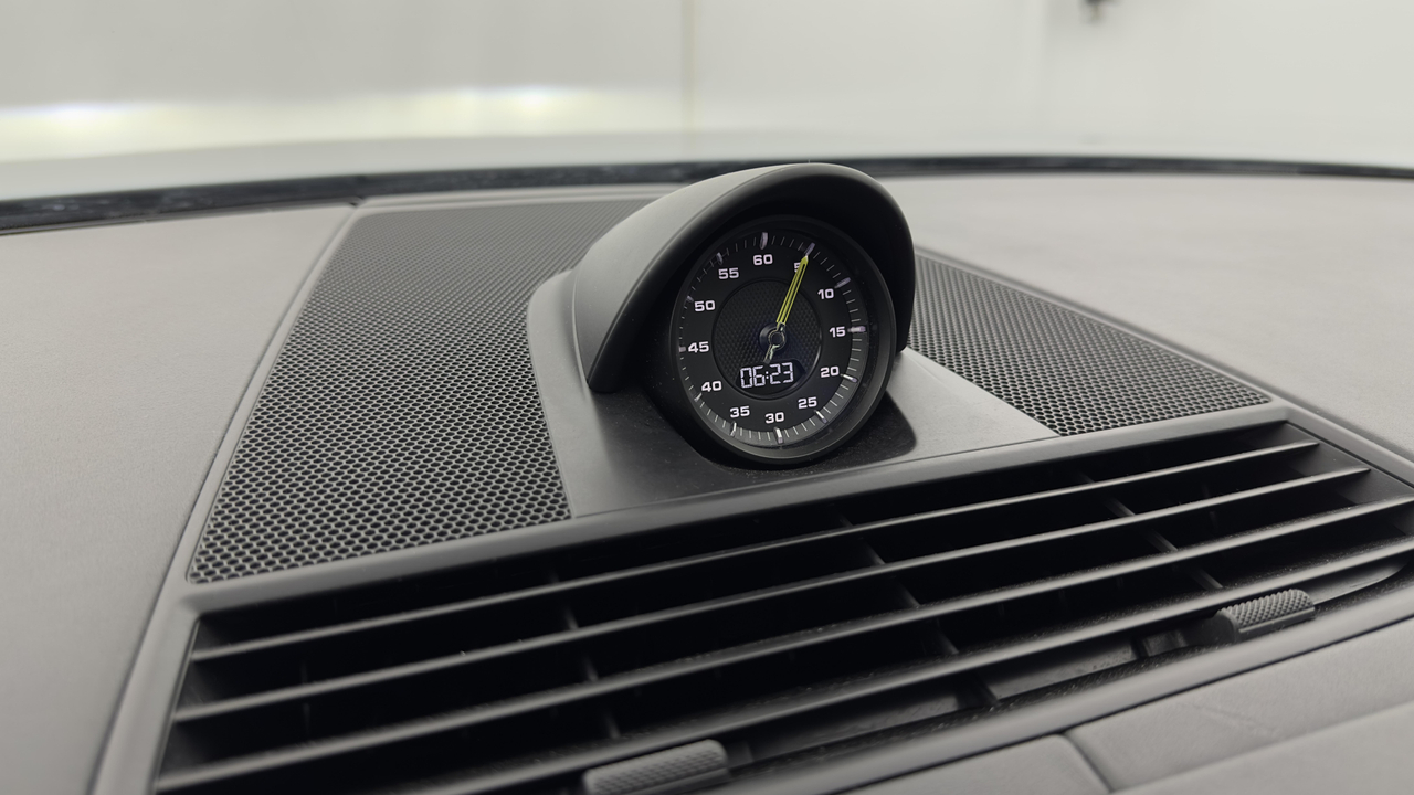 Porsche Panamera 4 V6 2.9L 462 Hybrid — photo 19