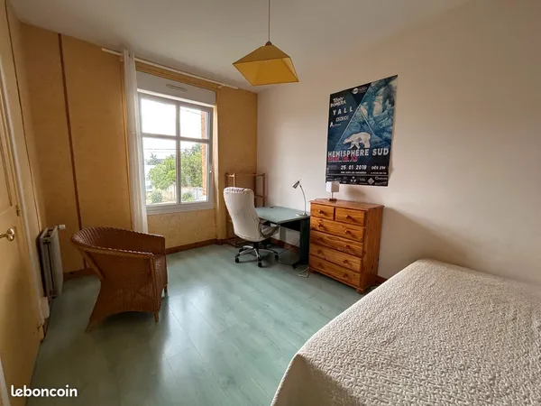 Chambre à louer étudiant centre LA ROCHE/YON