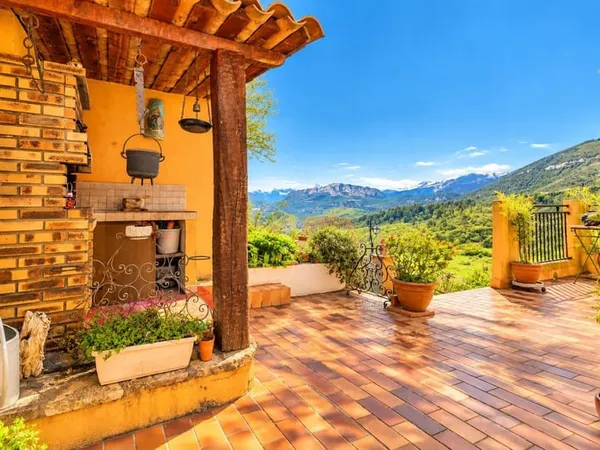 Saint Antonin//Maison 147 M²//5 Pièces//Terrain 662 M²