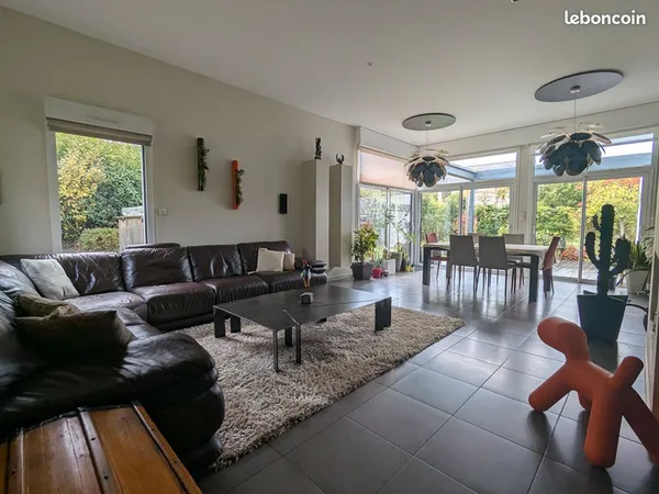Maison 6 pièces 151 m²
