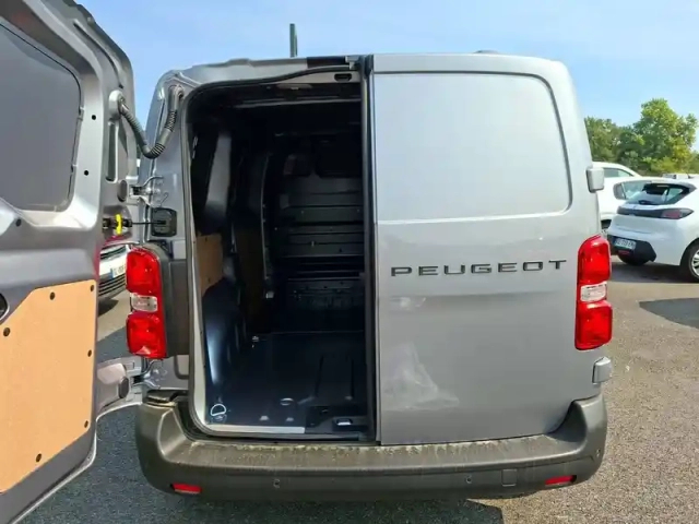 Peugeot Expert fgn m diesel 150 ch manuelle — photo 11