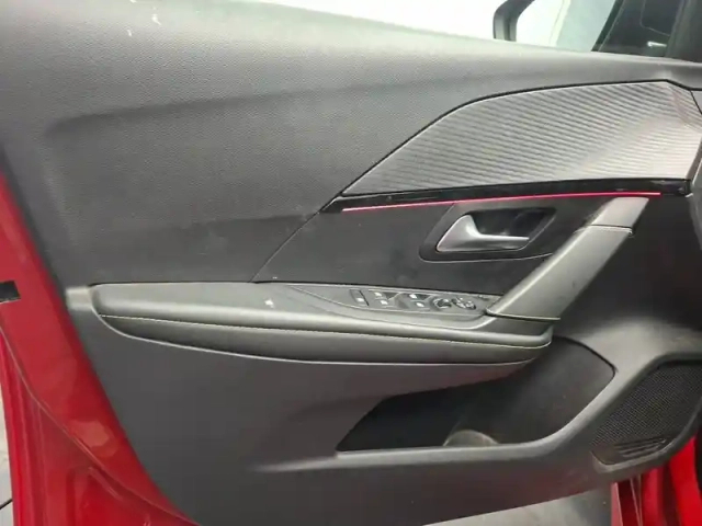 Peugeot 208 puretech 100 s&amp;s bvm6 — photo 13
