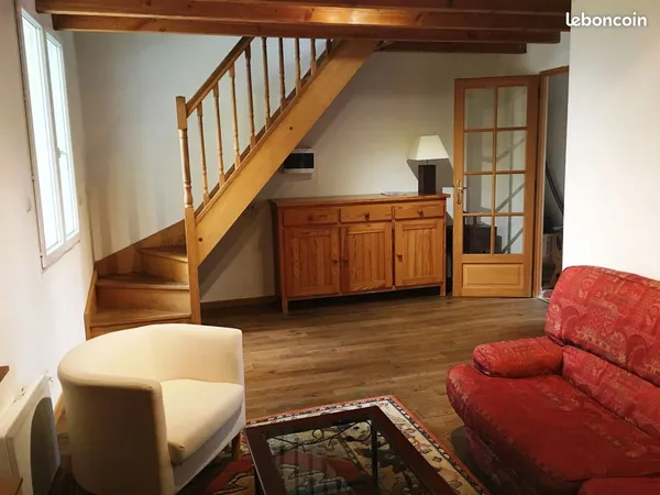 TT3 50 m² duplex à proximité arrêt St Genès tram B