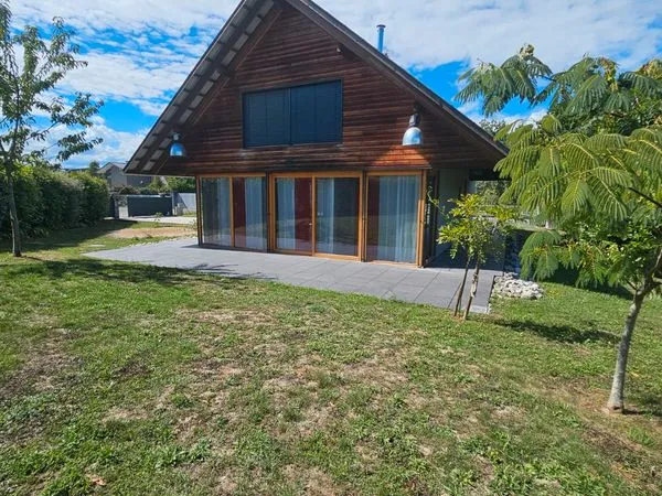 Maison contemporaine 4 chambres - 140 m² utiles - DPE A - terrain 847 m²